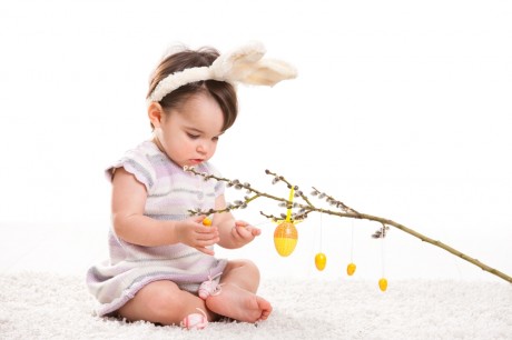 Признаки в 2-3-4 летнем возрасте Дети с аутизмом любят играть сами по себе